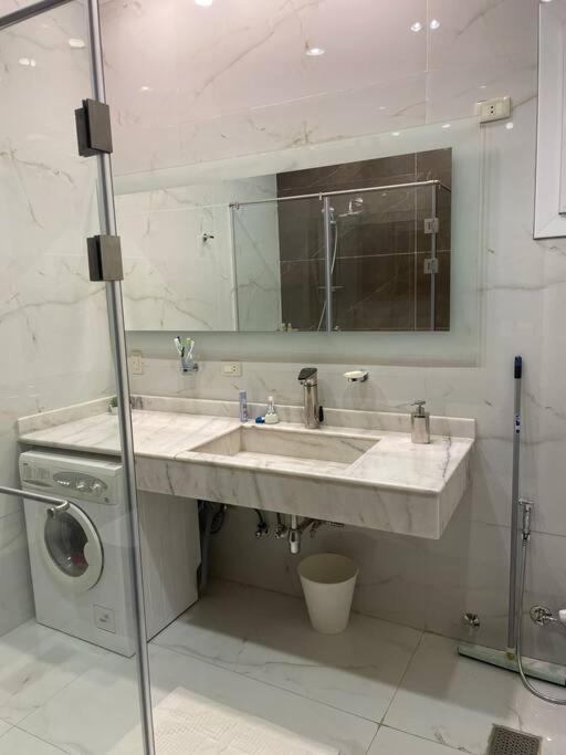 2 Bed Vintage River Nile View * Cairo